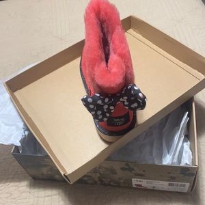 Ugg’s - Disney Red Minnie Mouse. Women’s size 7